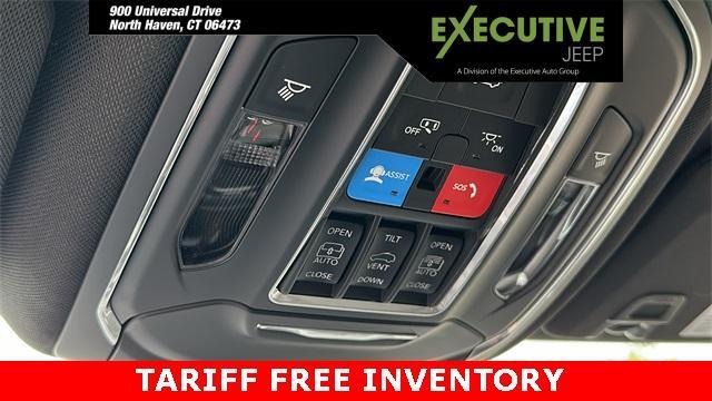 new 2025 Jeep Grand Cherokee car, priced at $47,905