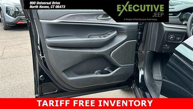 new 2025 Jeep Grand Cherokee car, priced at $47,905