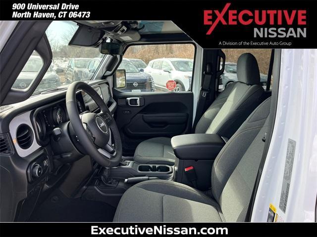 new 2025 Jeep Wrangler car, priced at $46,631