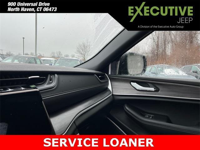 new 2025 Jeep Grand Cherokee car, priced at $48,935