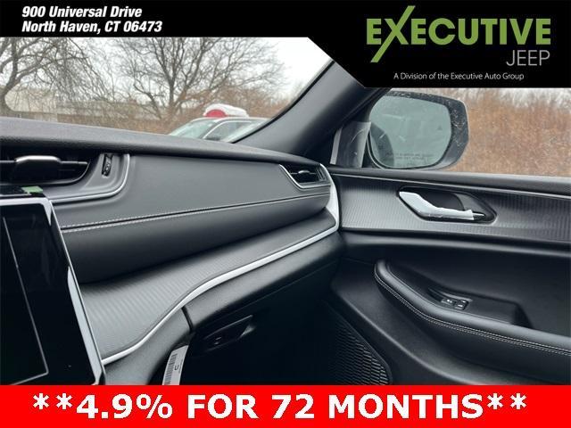 new 2025 Jeep Grand Cherokee car, priced at $32,826