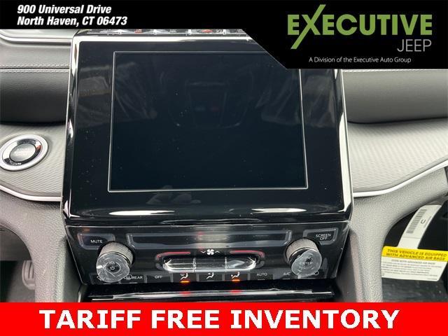 new 2025 Jeep Grand Cherokee car, priced at $35,755