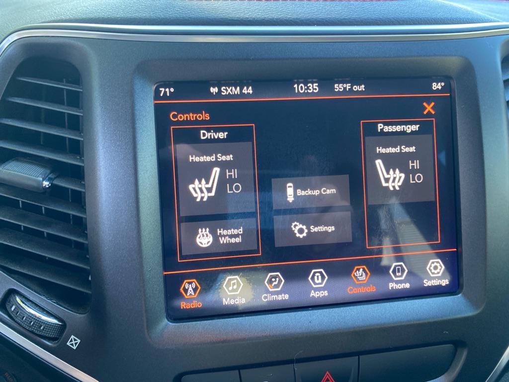 used 2019 Jeep Cherokee car, priced at $16,495