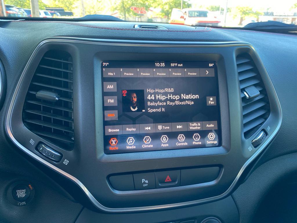 used 2019 Jeep Cherokee car, priced at $16,495