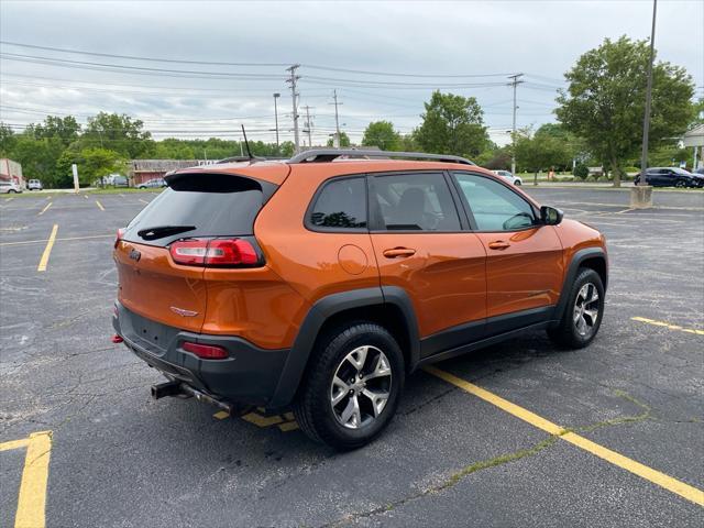 used 2015 Jeep Cherokee car, priced at $10,995