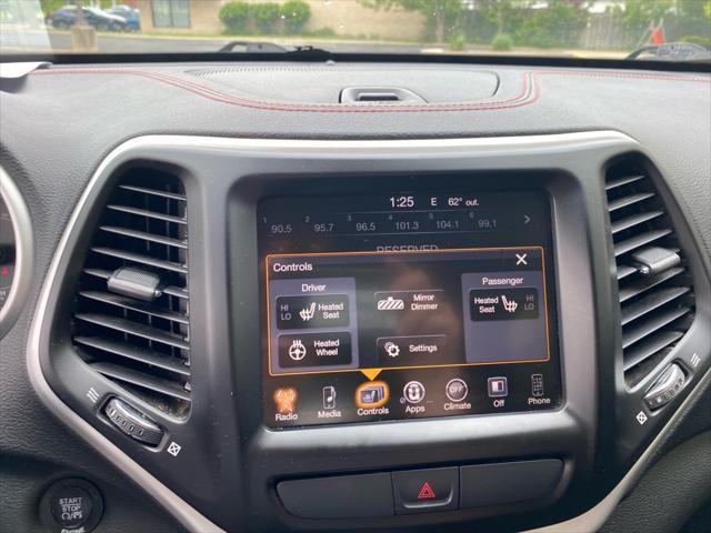 used 2015 Jeep Cherokee car, priced at $10,995
