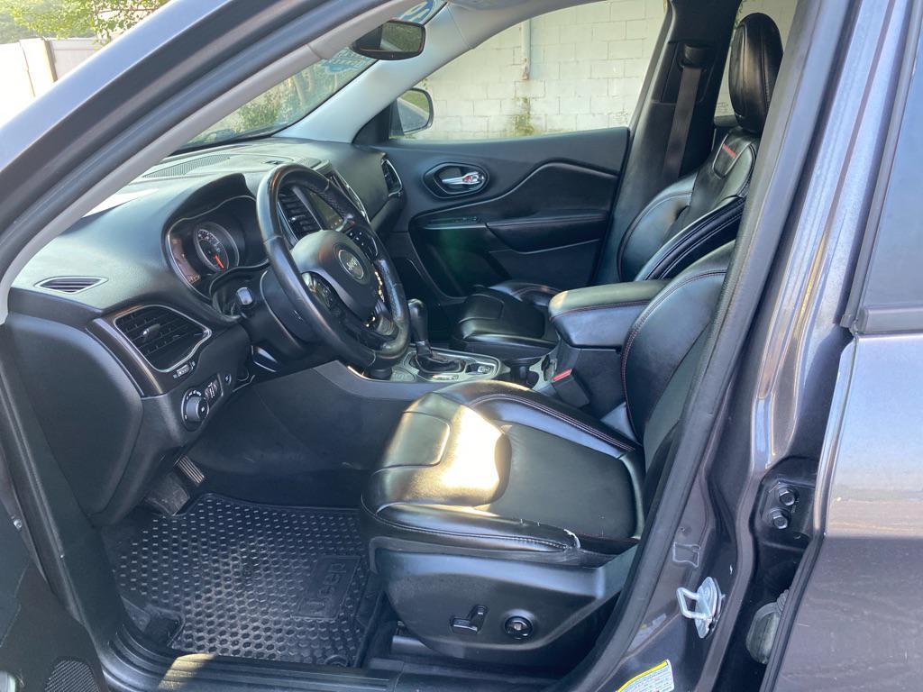 used 2019 Jeep Cherokee car, priced at $17,995