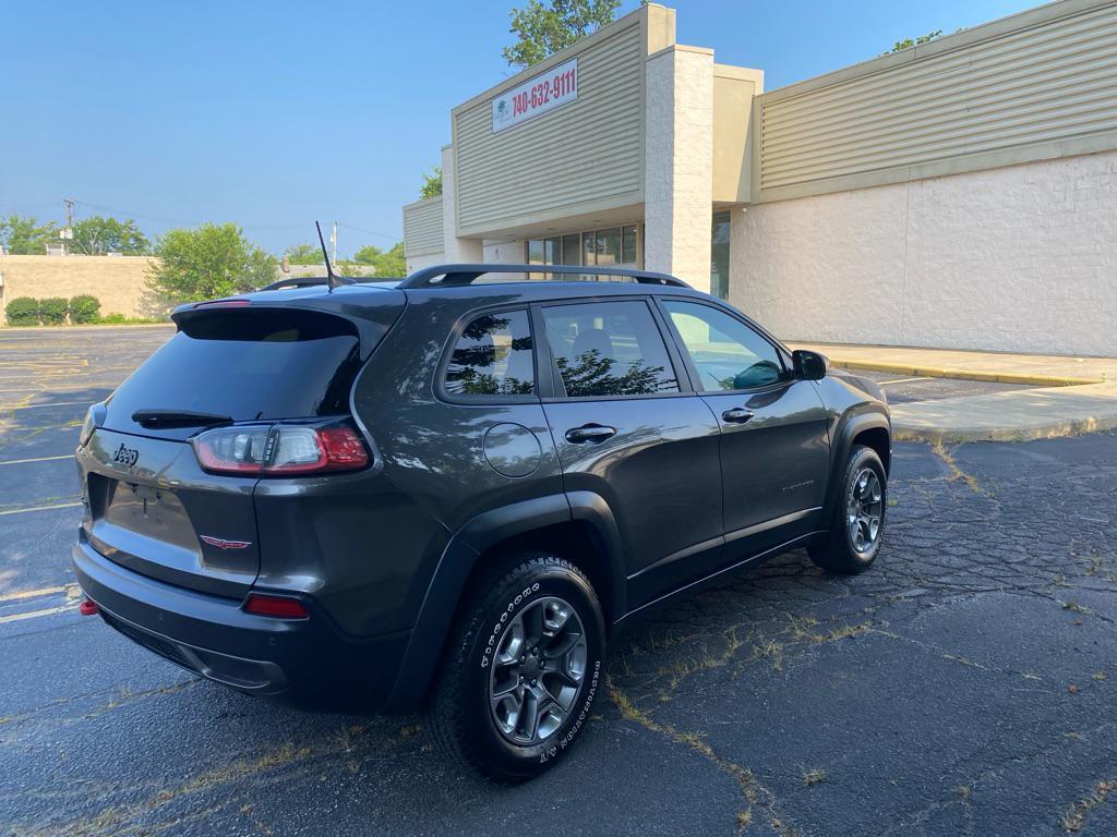 used 2019 Jeep Cherokee car, priced at $17,995