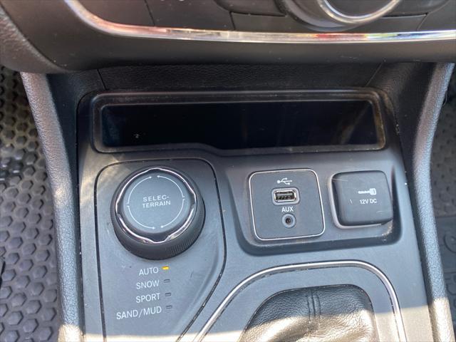 used 2019 Jeep Cherokee car, priced at $11,995