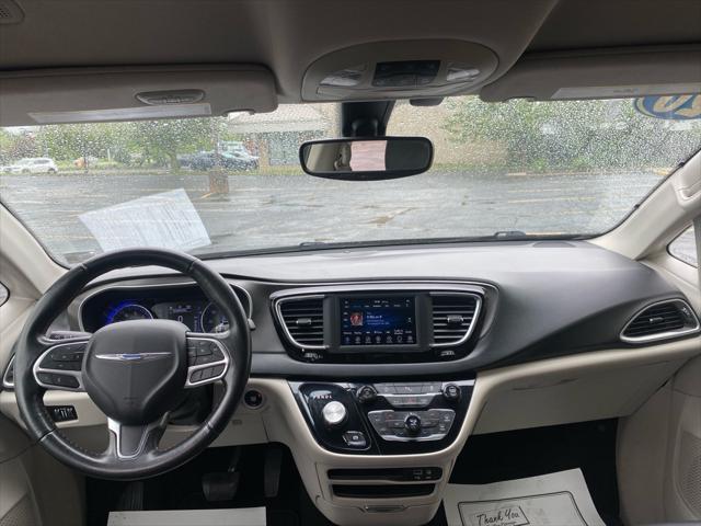 used 2020 Chrysler Pacifica car, priced at $15,995