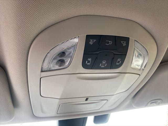 used 2020 Chrysler Pacifica car, priced at $15,995