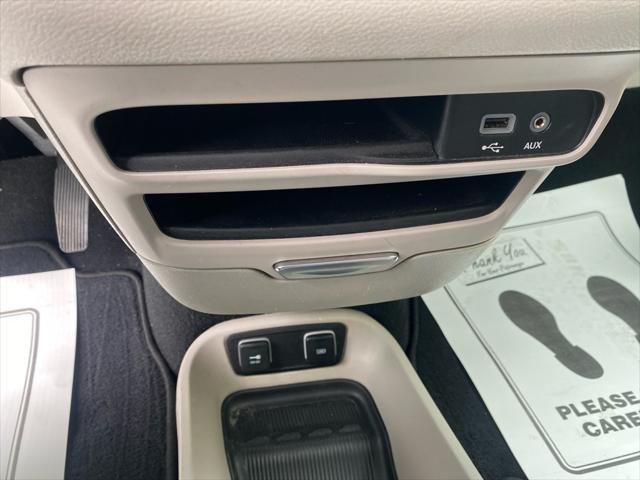 used 2020 Chrysler Pacifica car, priced at $15,995