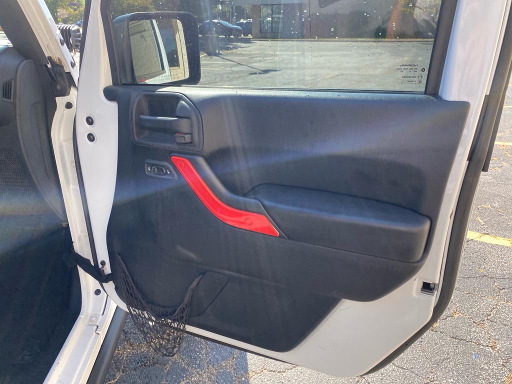 used 2015 Jeep Wrangler Unlimited car, priced at $15,995