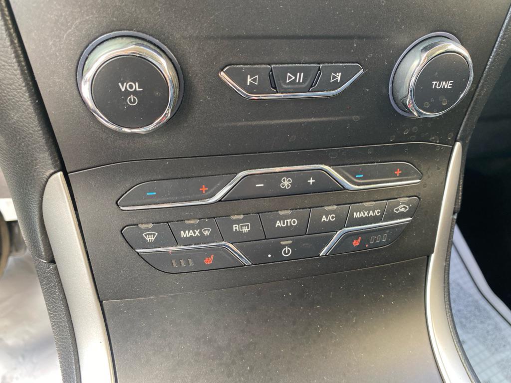 used 2020 Ford Edge car, priced at $13,995