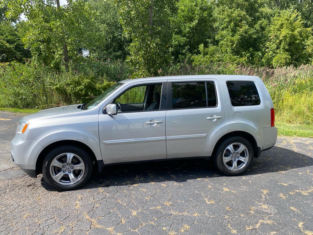 used 2015 Honda Pilot car, priced at $13,995