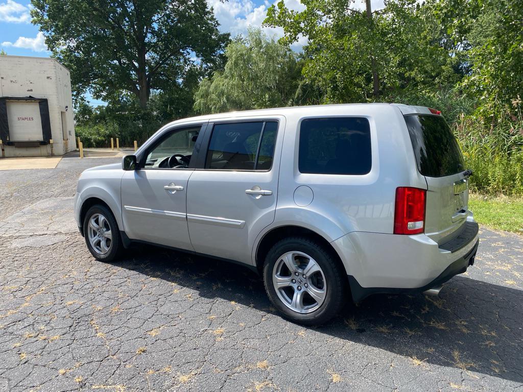 used 2015 Honda Pilot car, priced at $13,995