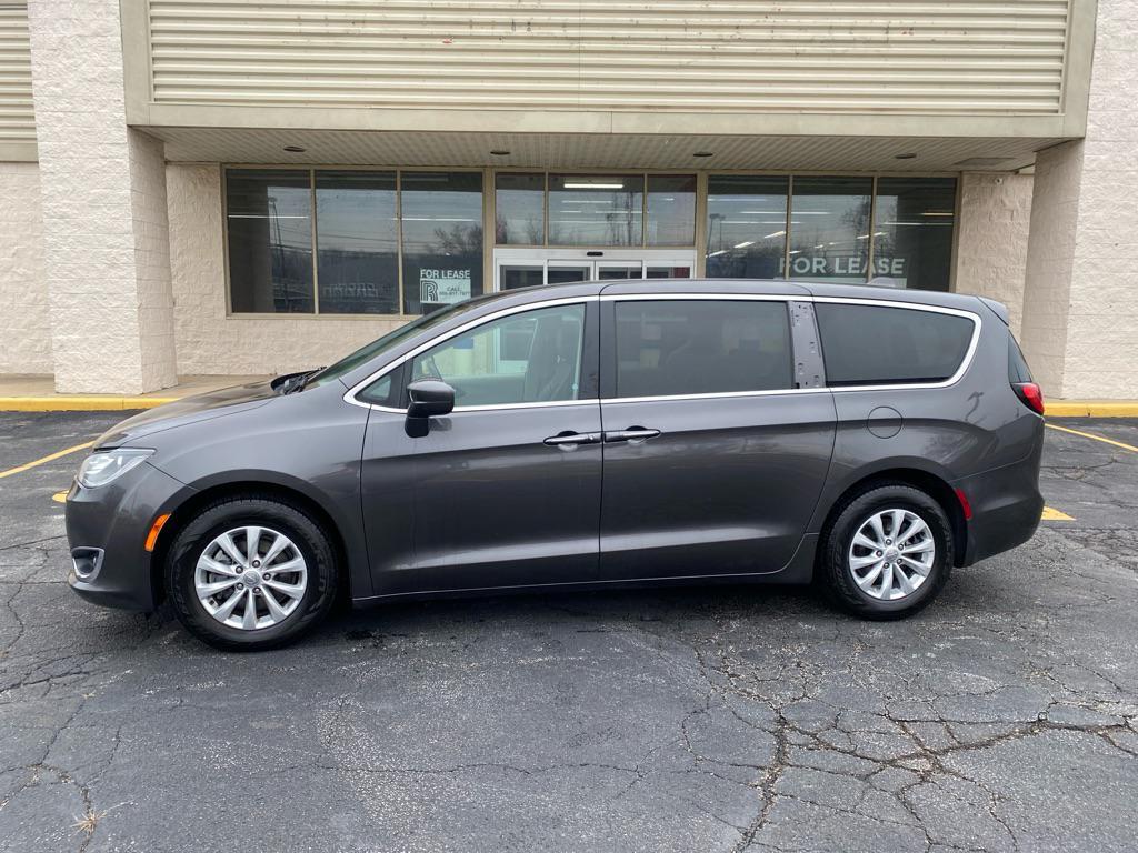 used 2019 Chrysler Pacifica car, priced at $11,995