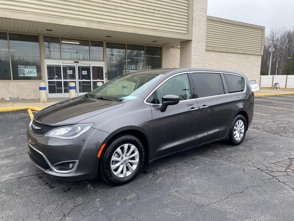 used 2019 Chrysler Pacifica car, priced at $11,995