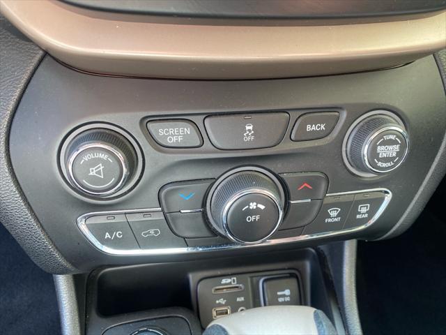 used 2014 Jeep Cherokee car, priced at $11,995