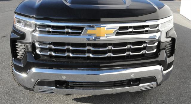 new 2025 Chevrolet Silverado 1500 car, priced at $70,115