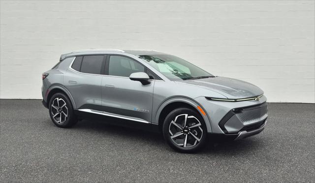 new 2025 Chevrolet Equinox EV car, priced at $37,295