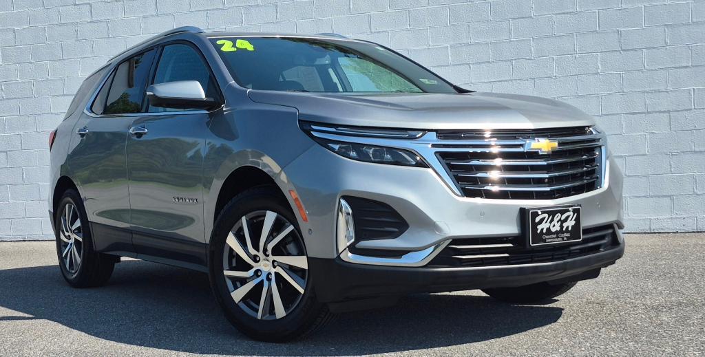used 2024 Chevrolet Equinox car, priced at $32,900