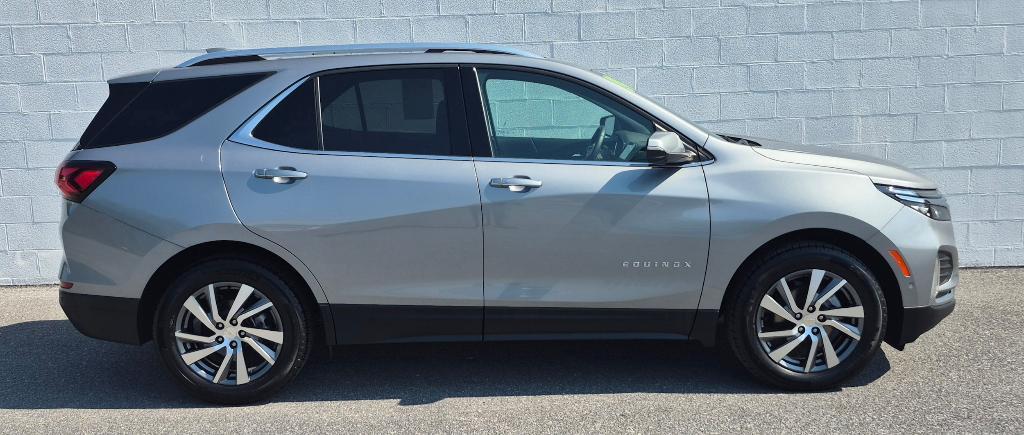 used 2024 Chevrolet Equinox car, priced at $32,900