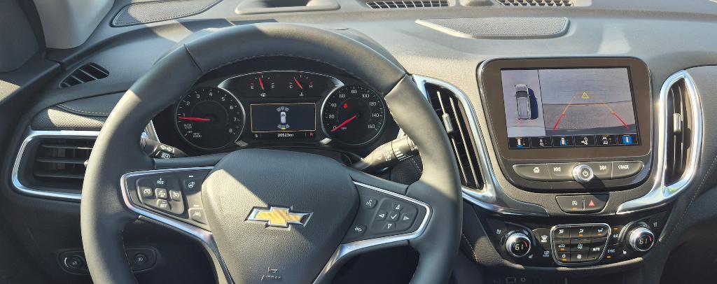 used 2024 Chevrolet Equinox car, priced at $32,900