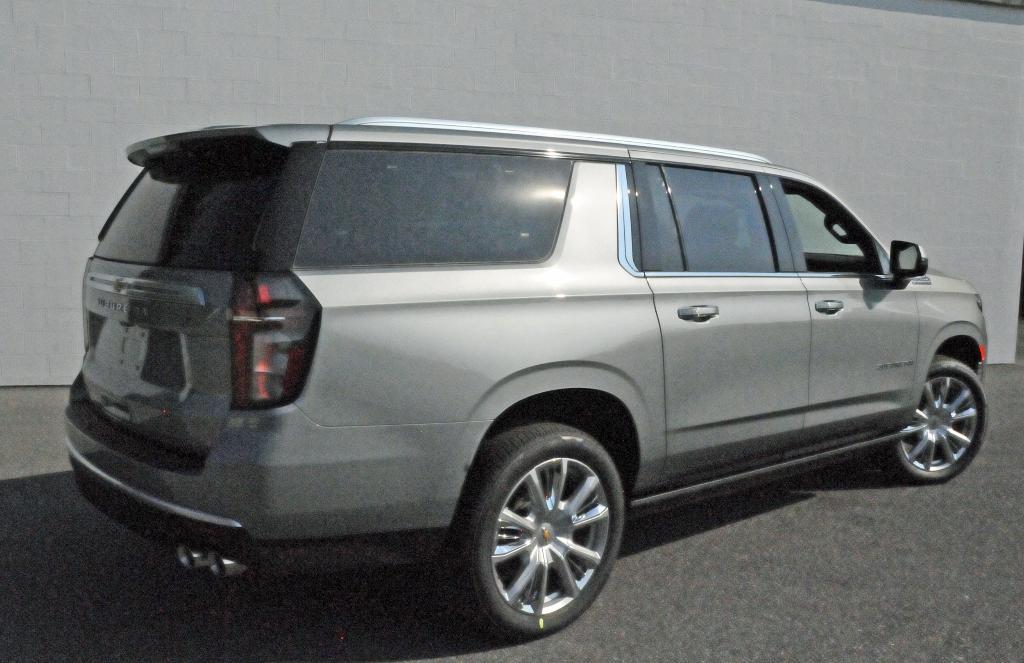 new 2024 Chevrolet Suburban car, priced at $85,900