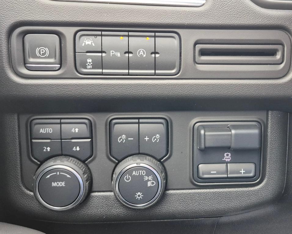 used 2024 Chevrolet Tahoe car, priced at $54,991