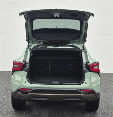 new 2025 Chevrolet Trax car, priced at $26,995