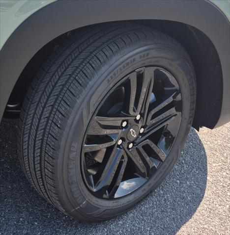 new 2025 Chevrolet Trax car, priced at $26,995