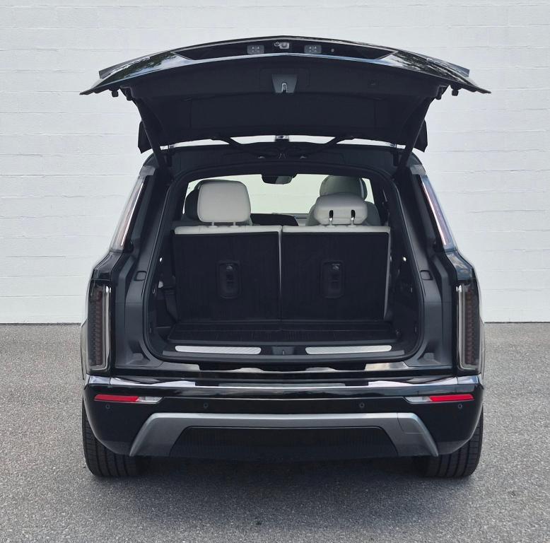 new 2026 Cadillac VISTIQ car, priced at $81,425