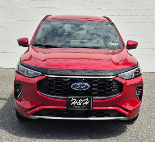 used 2023 Ford Escape car, priced at $29,950