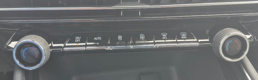 new 2025 Chevrolet Traverse car, priced at $45,395