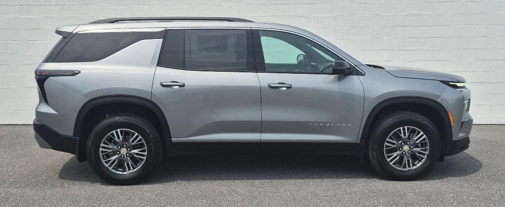 new 2025 Chevrolet Traverse car, priced at $45,395