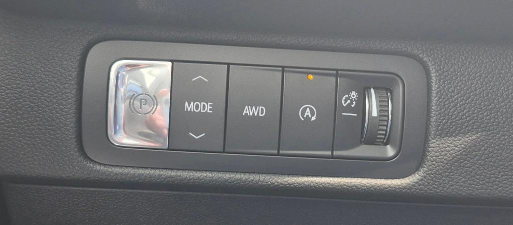 new 2025 Chevrolet Traverse car, priced at $45,395