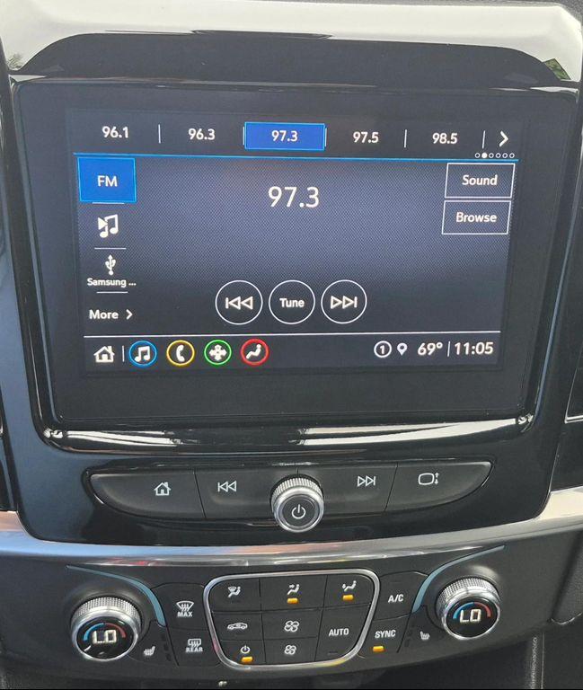 used 2023 Chevrolet Traverse car, priced at $32,992