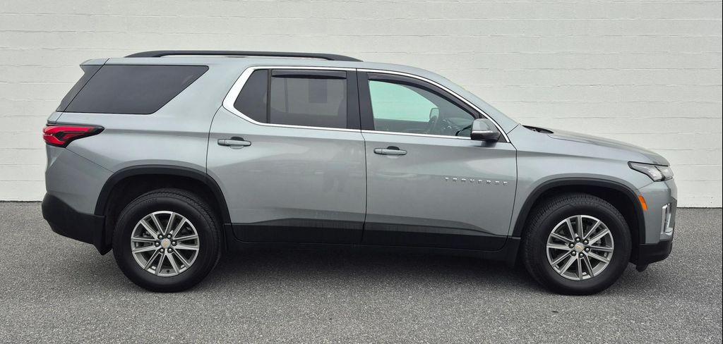 used 2023 Chevrolet Traverse car, priced at $32,992