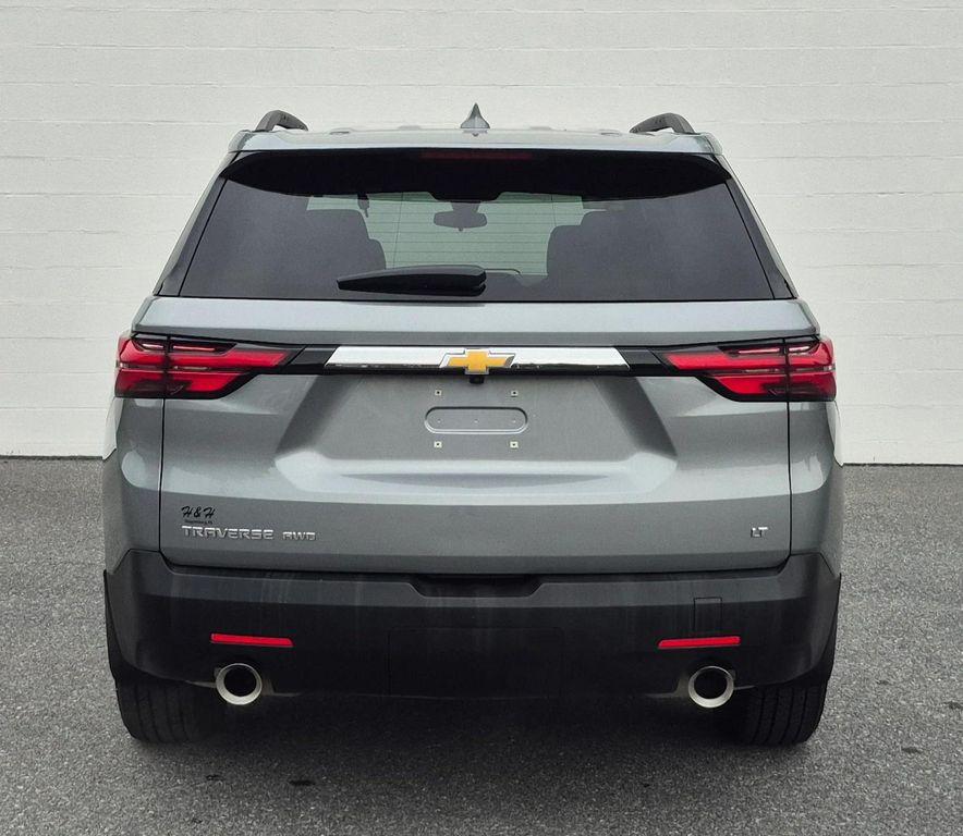 used 2023 Chevrolet Traverse car, priced at $32,992