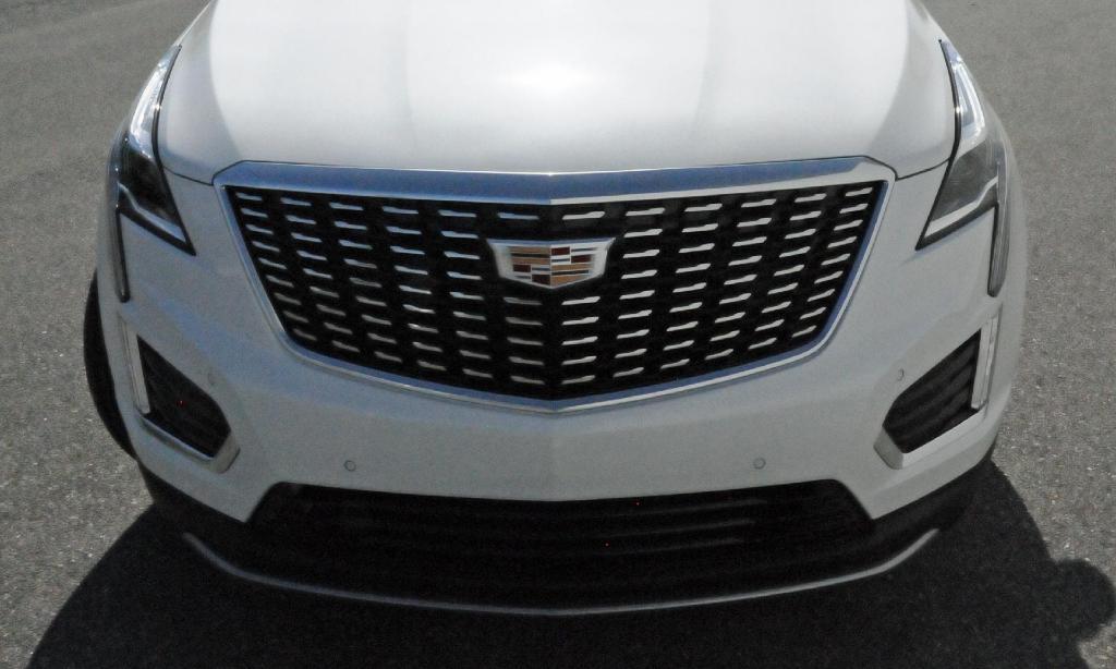 new 2024 Cadillac XT5 car, priced at $54,380