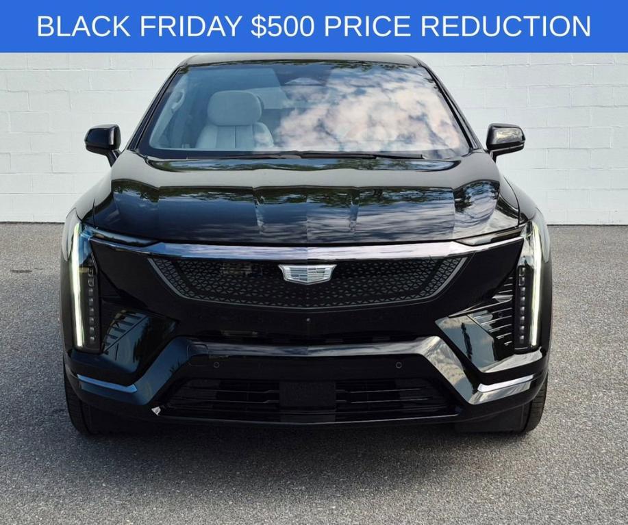new 2025 Cadillac OPTIQ car, priced at $59,385