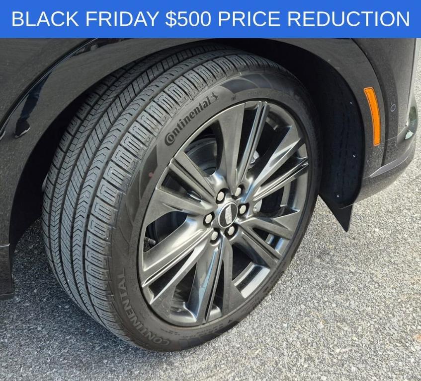 new 2025 Cadillac OPTIQ car, priced at $59,385