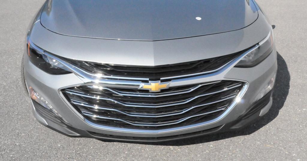 new 2025 Chevrolet Malibu car, priced at $29,335