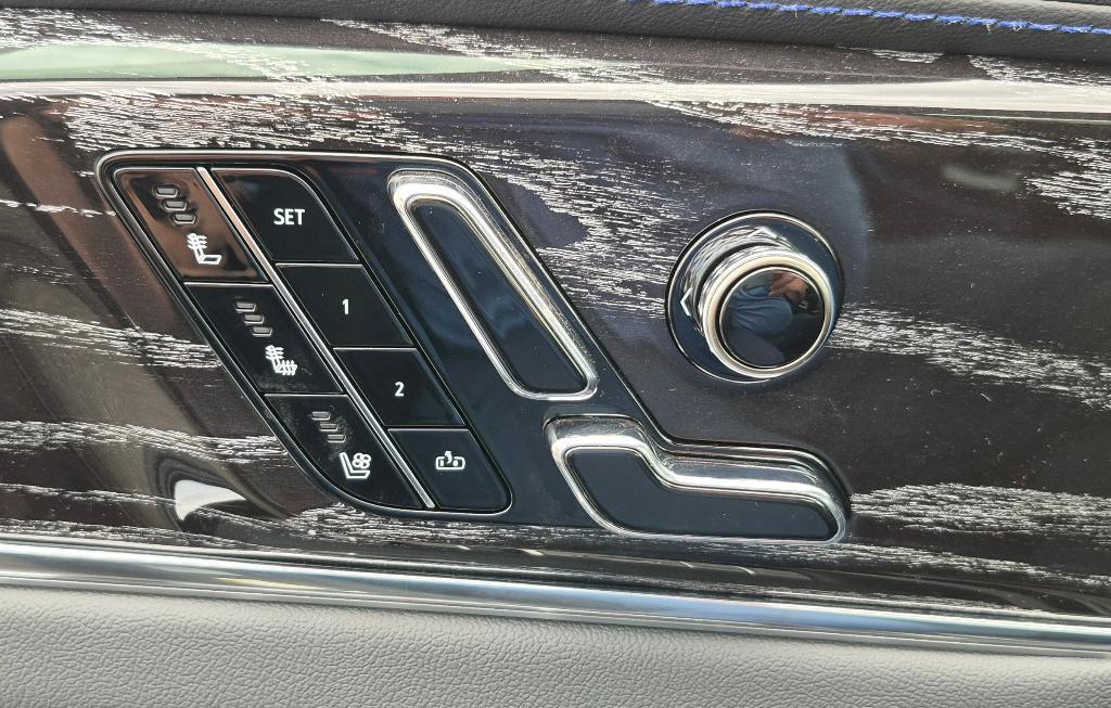 new 2025 Cadillac Escalade IQ car, priced at $137,125