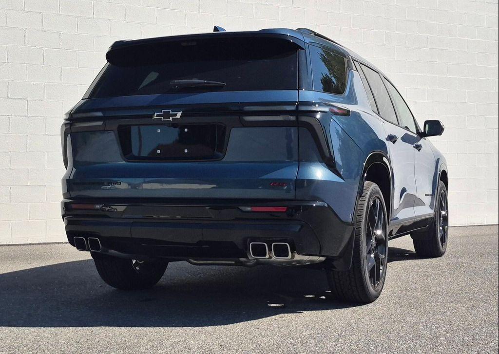 new 2026 Chevrolet Traverse car, priced at $61,755