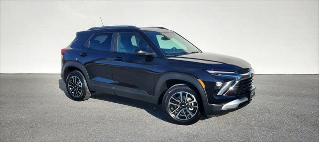 new 2025 Chevrolet TrailBlazer car, priced at $30,080