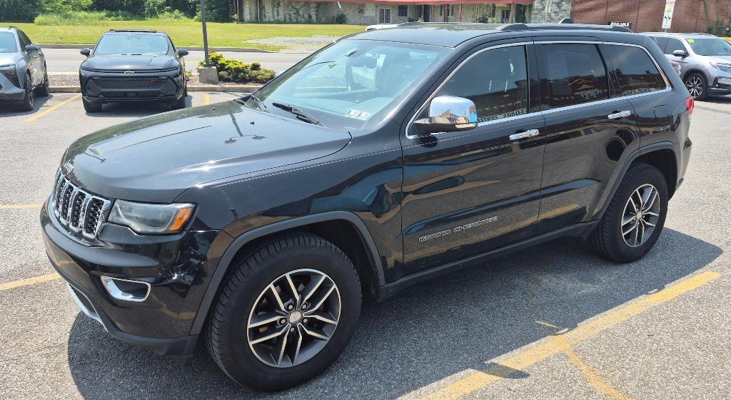 used 2017 Jeep Grand Cherokee car, priced at $14,970