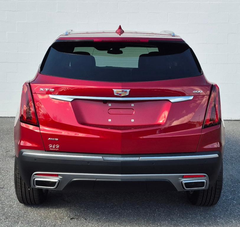 new 2025 Cadillac XT5 car, priced at $55,540
