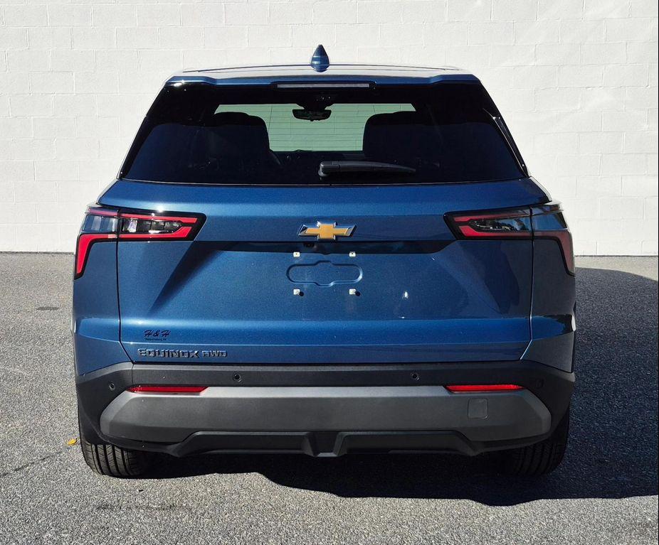 new 2026 Chevrolet Equinox car, priced at $36,180